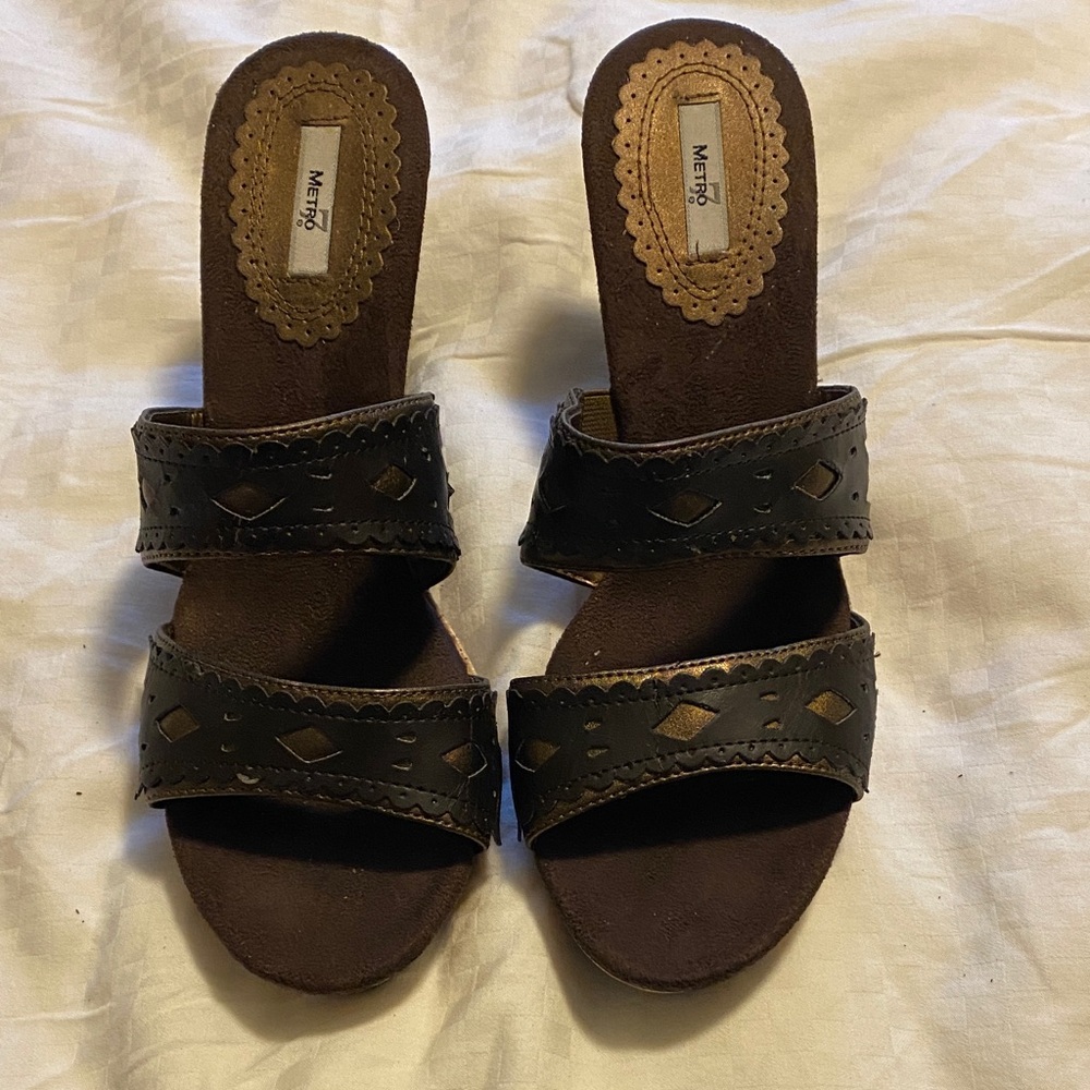 Women's Brown Sandals